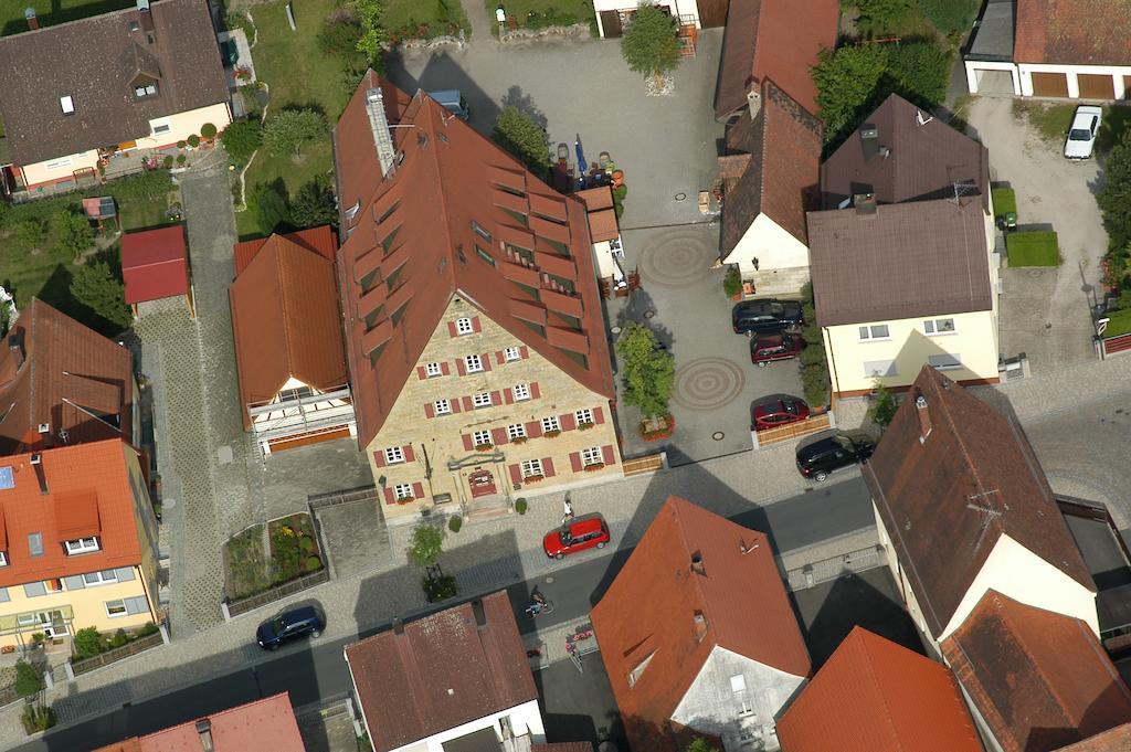 Landgasthof Und Hotel Weisser Lowe Eckental Екстер'єр фото