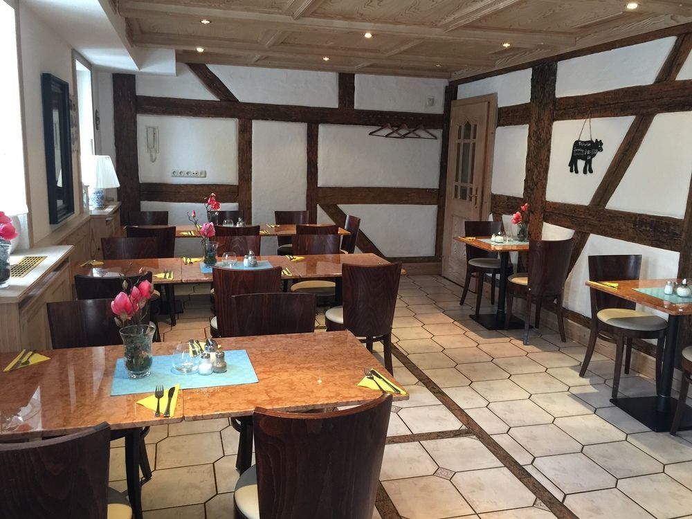 Landgasthof Und Hotel Weisser Lowe Eckental Екстер'єр фото